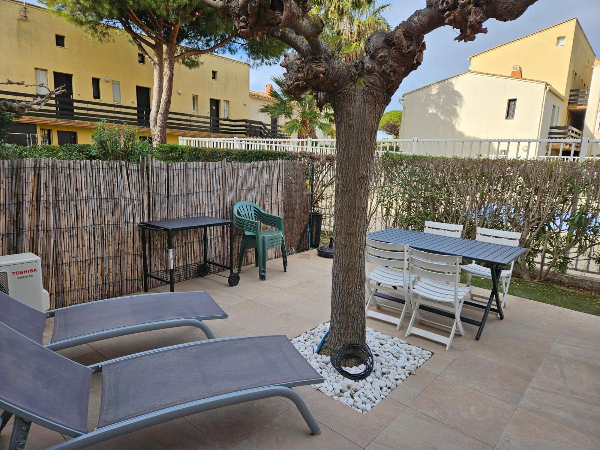 Cap D'Agde - Residence Estivales - Proche Naturiste - Terrasse - Wifi - Parking - Piscine - Clim 外观 照片